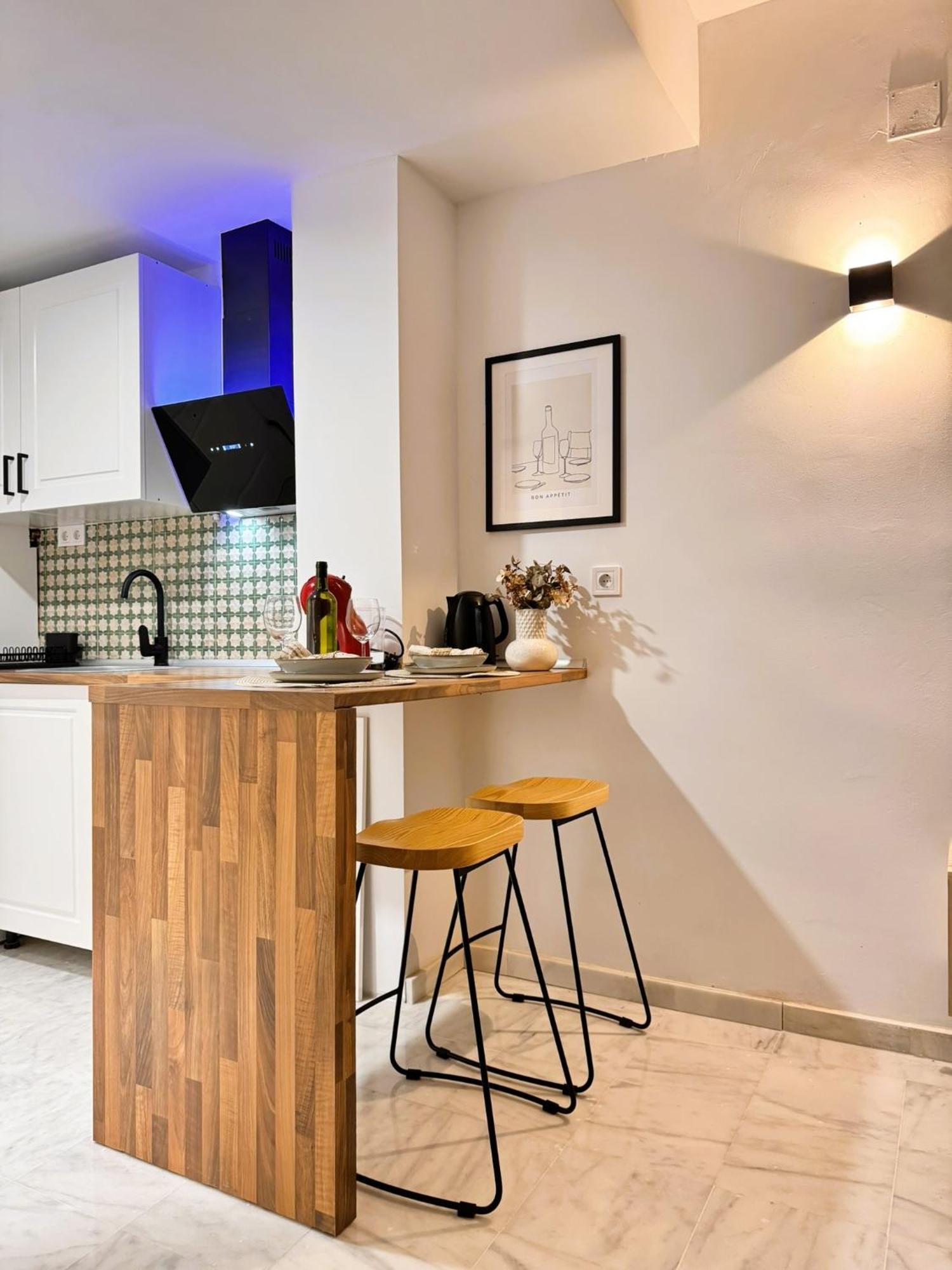 Charming Loft Close To Center - Wifi Apartment *